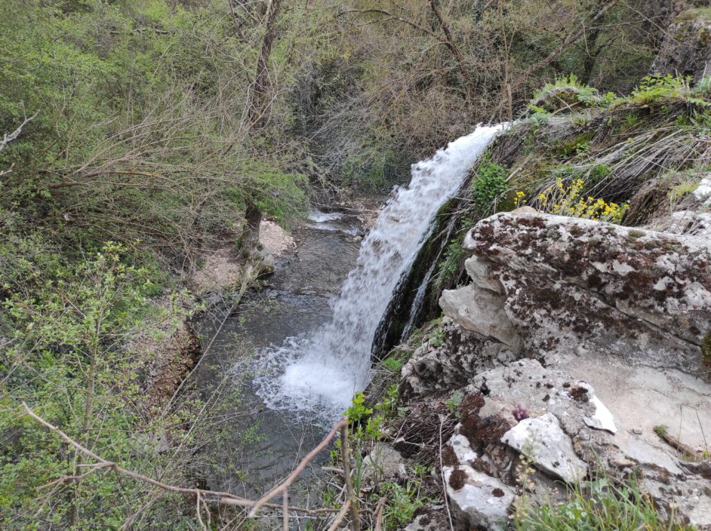 Реселешки водопад Скока